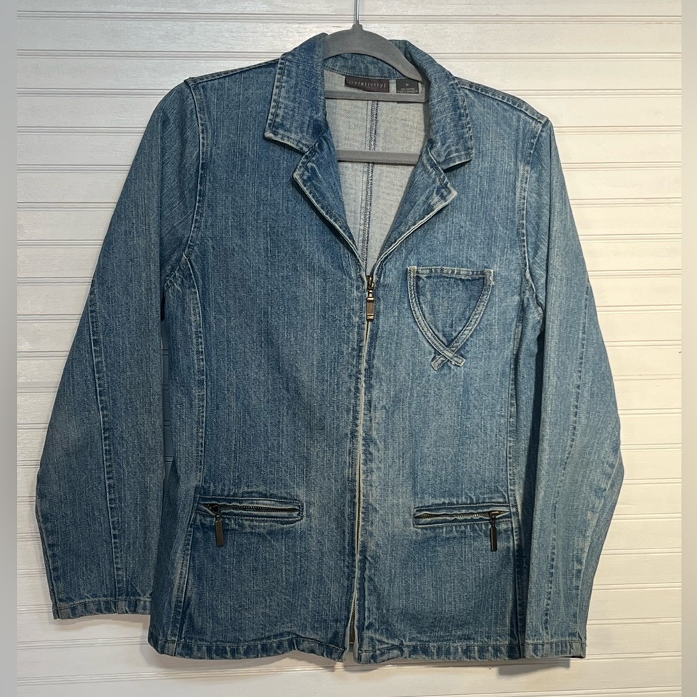 Women’s Blue Denim Relativity Jean jacket size Medium